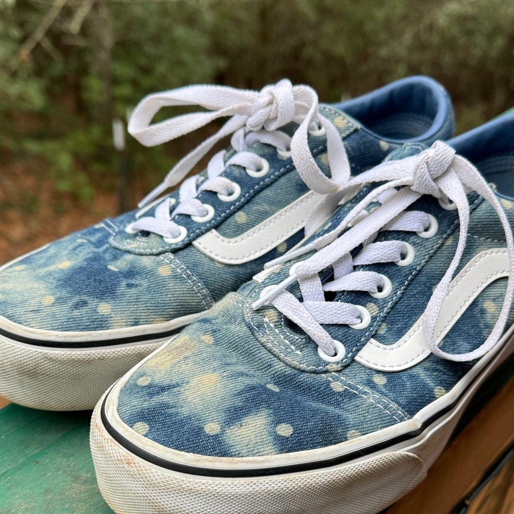 Vans - Picture 2 of 3